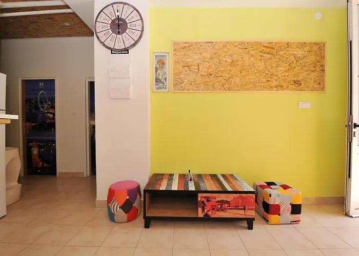 Vandrarhem Oasis *