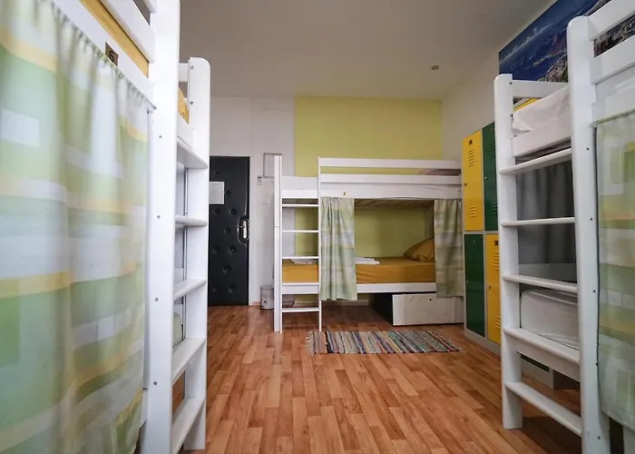 Oasis Hostel *